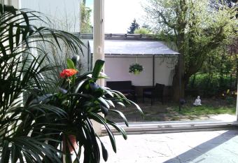 Pension TimeOut allows 18 year olds to book a room