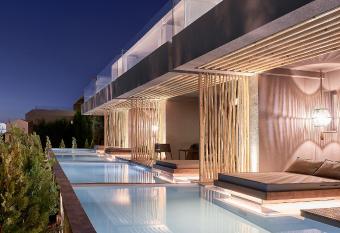 NEMA Design Hotel & Spa - Adults Only allows 18 year olds to book a room