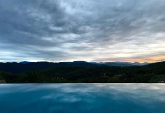 Can Homs has Balcony rooms