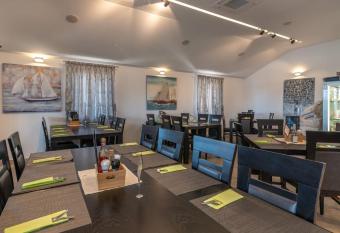 Apartments & Rooms Buble has Balcony rooms