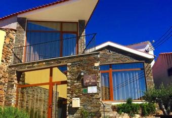 Casa d Av   Faia has Balcony rooms