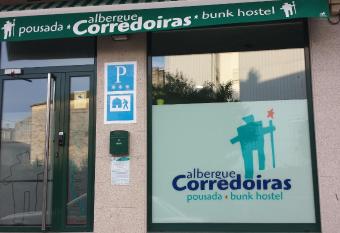 Albergue Corredoiras allows 18 year olds to book a room