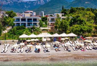Apartments Kuce Lekovica Beach & Restaurant has Balcony rooms