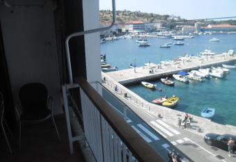 Apartment Riva has Balcony rooms