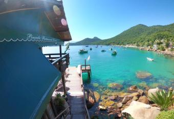 Pousada Conv  s - Ilha Grande has Balcony rooms