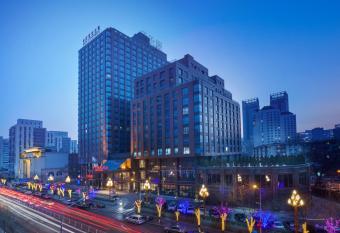 Beijing Baifuyi Hotel has Balcony rooms