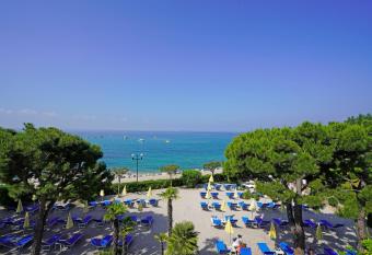 Hotel Du Lac et Bellevue has Balcony rooms