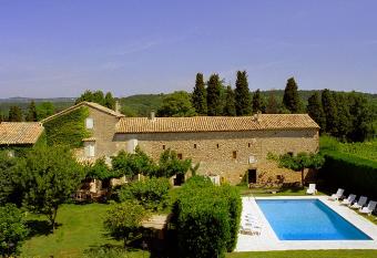 Maison d H  tes Lou Geneste allows 18 year olds to book a room