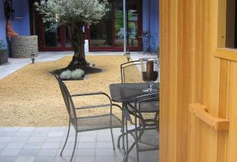 Hotel Van Reeth s Koffiebranderij allows 18 year olds to book a room