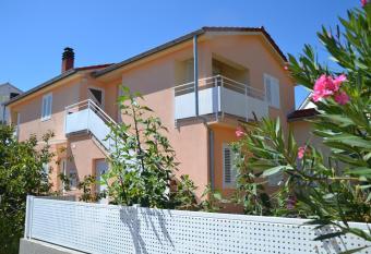 Apartment Klara allows 18 year olds to book a room