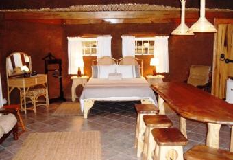 The Funny Farm Shire has Balcony rooms