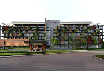 Tinidee Hotel Bangkok Golf Club - SHA Certified has Balcony rooms