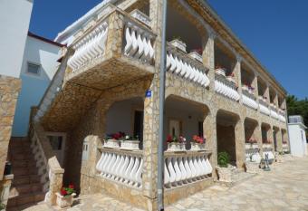 Apartments Stueckler has Balcony rooms