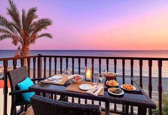 Myrtos Mare Suites has Balcony rooms