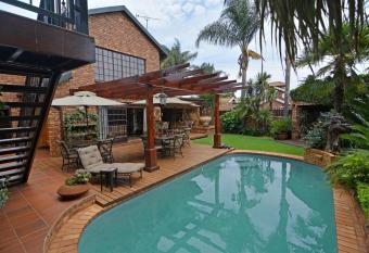 Africa House Guesthouse has Balcony rooms