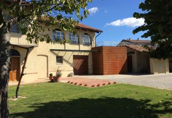 Casa Montagliato has Balcony rooms
