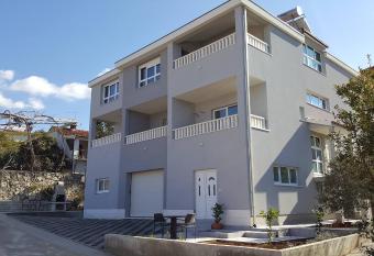 Apartments Parcela has Balcony rooms