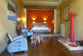 Bohob   Naboty has Balcony rooms