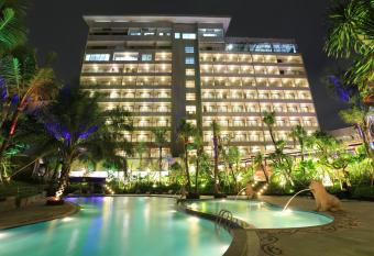 Ijen Suites Resort & Convention has Balcony rooms