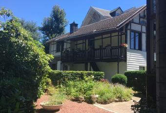 Holiday Home  has Balcony rooms