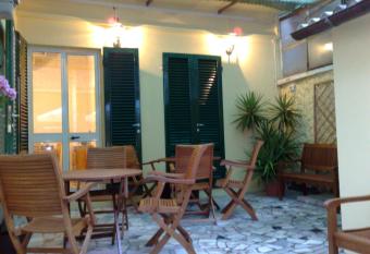Apartments B&B Viareggio has Balcony rooms