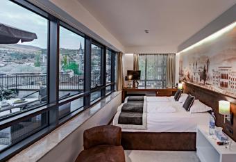 Hotel President Sarajevo has Balcony rooms