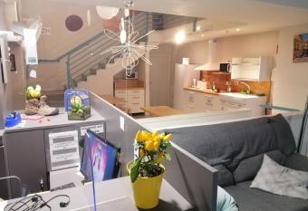 Albergue Plaza Catedral allows 18 year olds to book a room