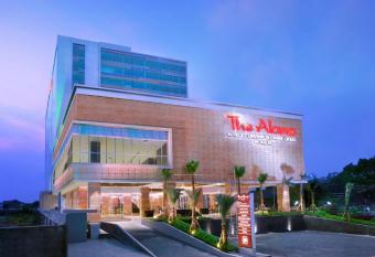 The Alana Hotel & Convention Center Solo by ASTON allows 18 year olds to book a room