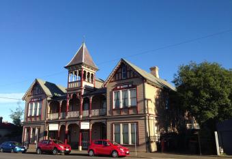 Arthouse Hostel allows 18 year olds to book a room