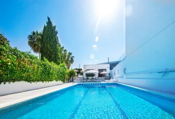 Hotel Tarba has Balcony rooms