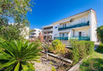 Apartments Anica has Balcony rooms