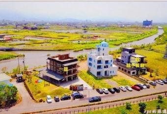 Lanyang Beach Villa has Balcony rooms