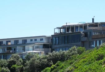 Wilderness Beach Views has Balcony rooms