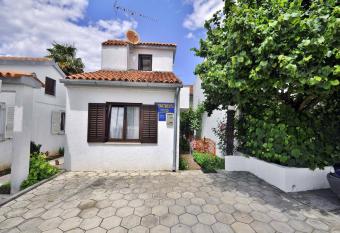 Apartments MIra 645 has Balcony rooms