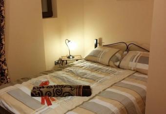 Camera tip economic Mozart allows 18 year olds to book a room