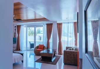 Calypso Beach and Dive Resort has Balcony rooms