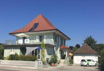 BnB Hopfengr  n Langenthal has Balcony rooms