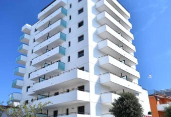 Aparthotel Alessandria has Balcony rooms