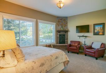 Granite Hills Inn allows 18 year olds to book a room