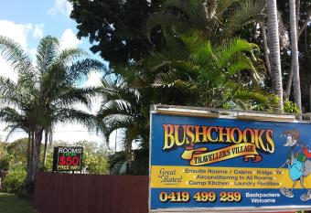 Bushchooks Travellers Village has Balcony rooms