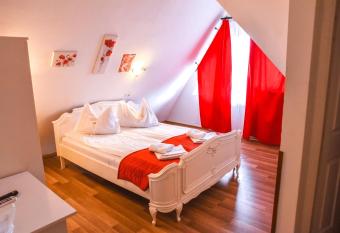 Pensiunea Vila Silva I has Balcony rooms