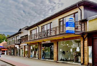 Palanga Center Studios allows 18 year olds to book a room