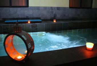 Chambre d H  tes La Grenade Bleue has Balcony rooms