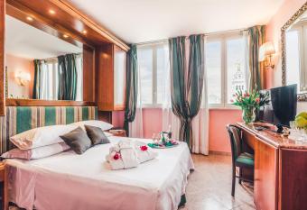 Raeli Hotel Siracusa has Balcony rooms