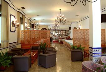 Hostal San Francisco has Balcony rooms