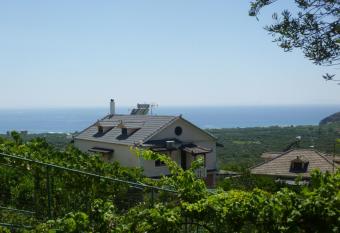 Vila Altini Borsh has Balcony rooms