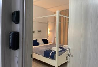 Residenza Borgo Trento has Balcony rooms