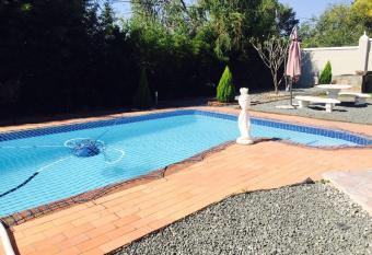 Logos Guest House allows 18 year olds to book a room