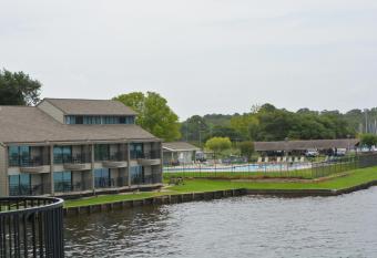 The Landing at Seven Coves has Balcony rooms