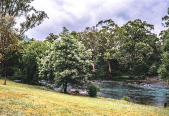 BIG4 Breeze Holiday Parks - Eildon allows 18 year olds to book a room